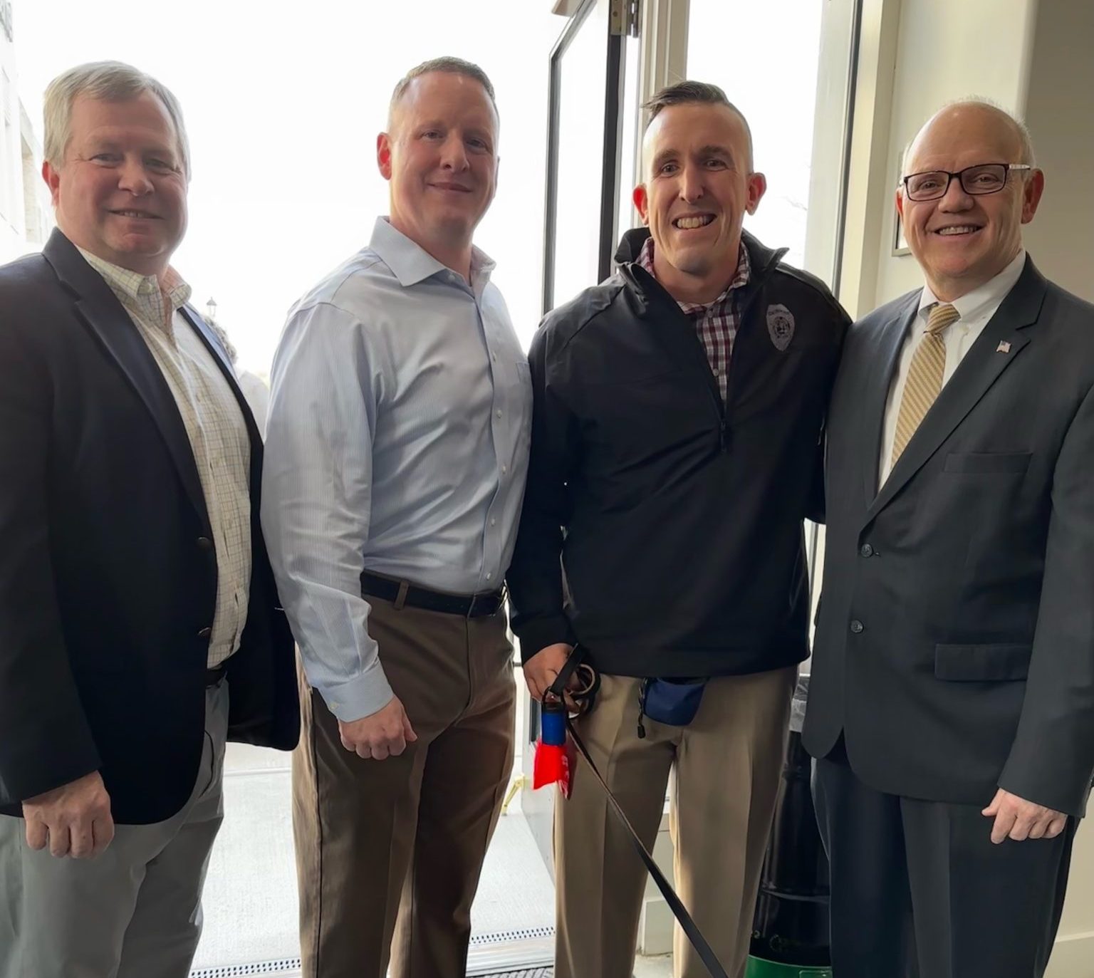 Hingham Working Dog fundraiser a big success; benefits comfort dog Opry