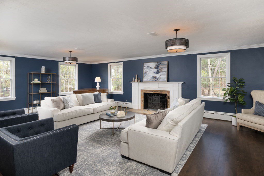 Featured Listing 6 Peter Hobart Drive Hingham Anchor