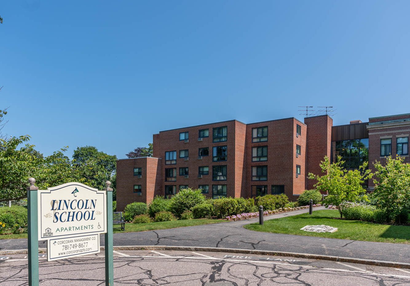 Photo Courtesy of the Lincoln School Apartments Website